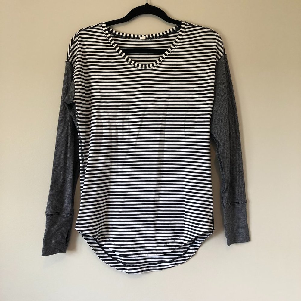 Lululemon Weekend Long Sleeve - Picture 3 of 6